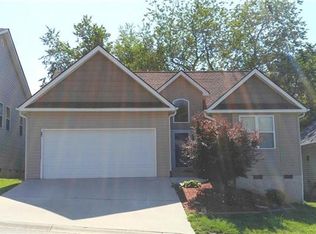 84 Woodcreek Cir, Swannanoa, NC 28778