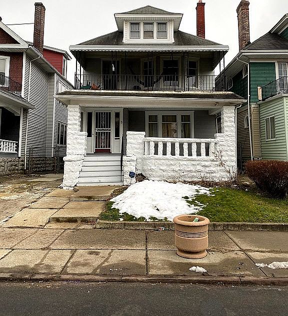 1st image of 5 Goulding Ave
