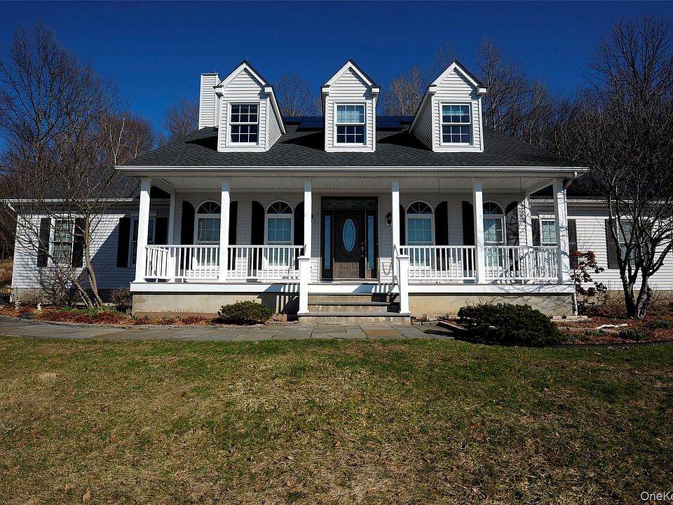 1st image of 220 Devon Farms Road