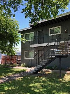 Welcome to 4025 23rd St. The unit for rent is Apt 3, which is on the top floor, left corner unit. Ample natural light through the large windows.