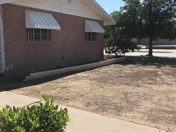 4th image of 8100 La Paloma Cir