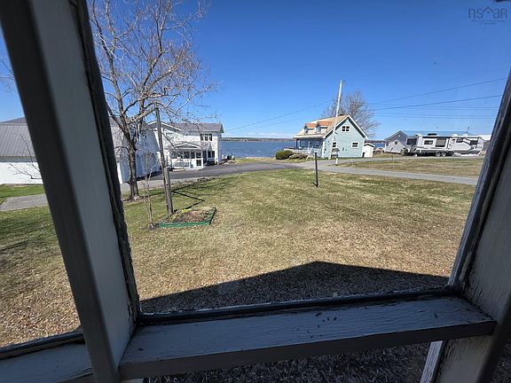 4th image of 15 Alex Maceachern Cres