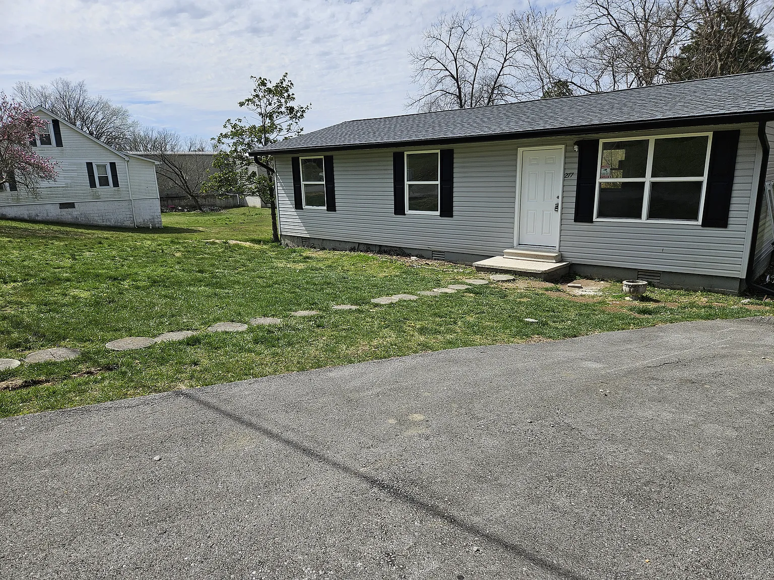 3 bed, 1008 sqft, $1,650 — Photo 2