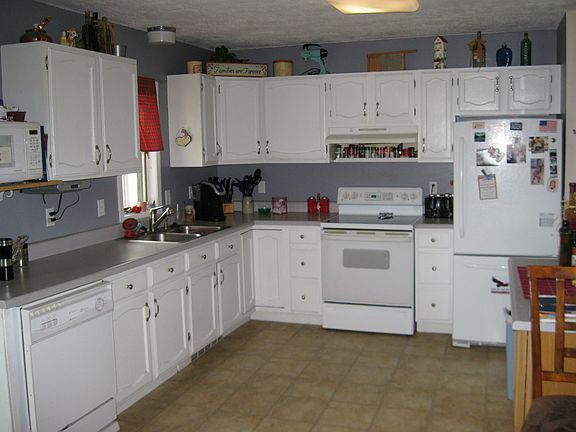 3rd image of 840 5th Ave S