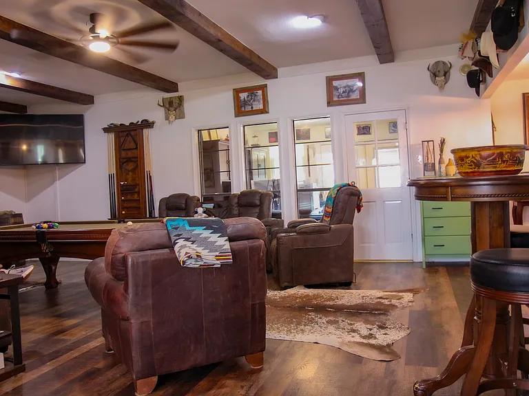 3625 Wildewood Dr — Photo 3