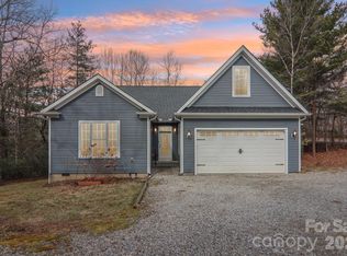 29 Saddle Top Rd, Flat Rock, NC 28731