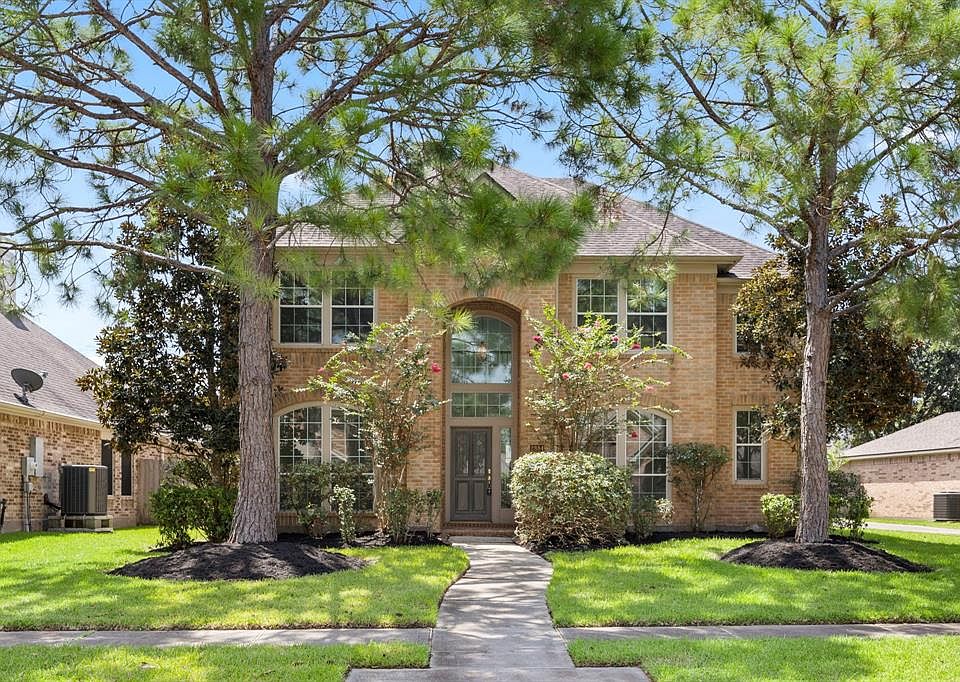 1st image of 2884 Colony Falls Lane