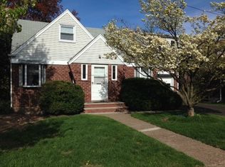 5-19 Grunauer Pl, Fair Lawn, NJ 07410