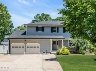 2003 Finderne Street, Oakhurst, NJ 07755