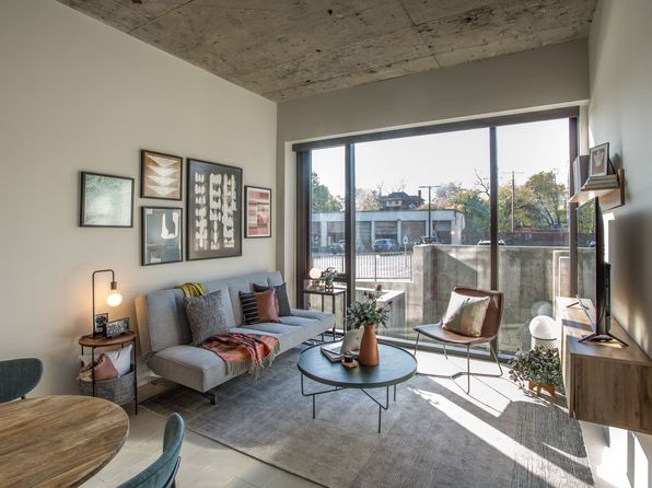 211 W Armour Blvd #313