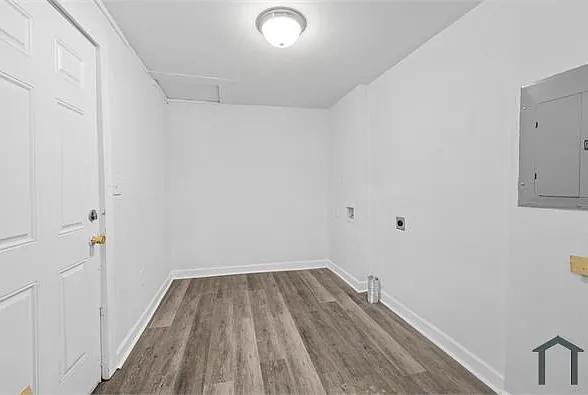 1540 Cleveland Ave SW — Photo 6