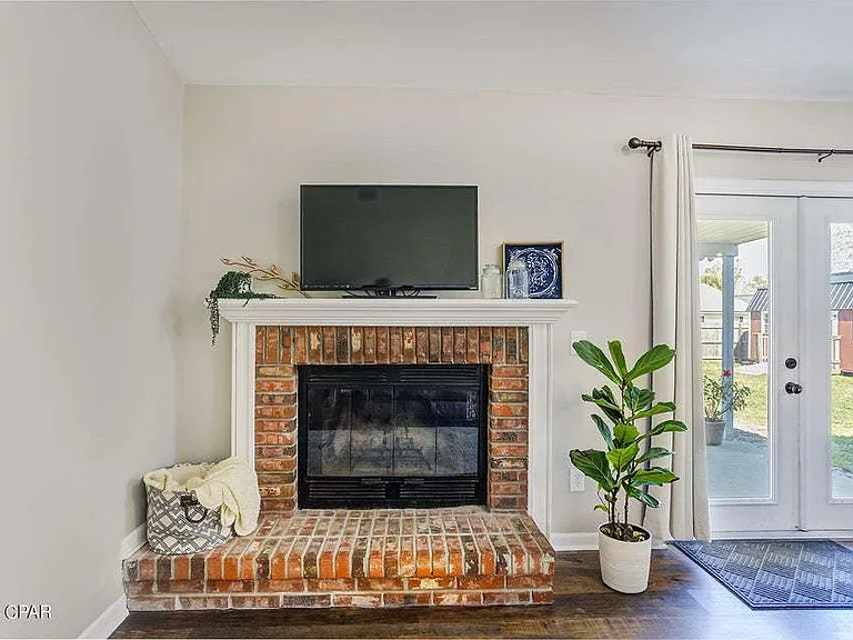 8107 Heritage Woods Ln — Photo 12