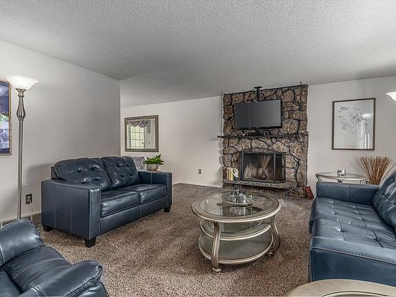 4th image of 12413 E Lenora Dr