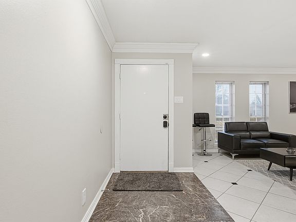 5th image of 3165 Darvany Dr