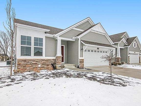 2nd image of 2141 Perennial Dr #9