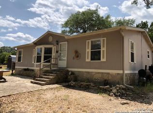 255 Apacheria Pass W, Comfort, TX 78013