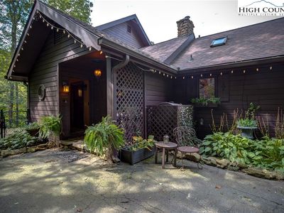 2453 Payne Branch Road, Blowing Rock, NC, 28605