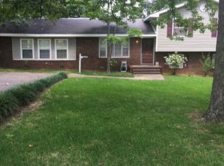 900 Center Point Rd, Sylacauga, AL 35151