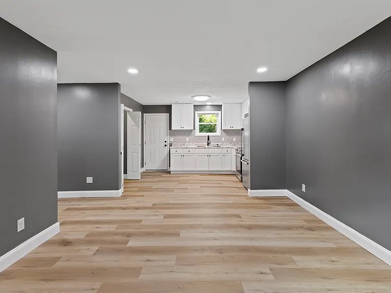 678 Roddy Dr #1 — Photo 8