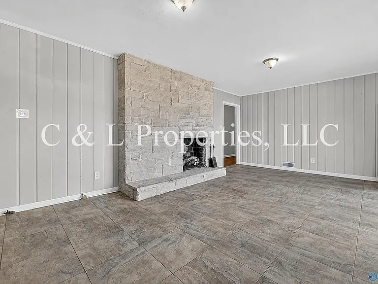 102 Ilene St — Photo 11