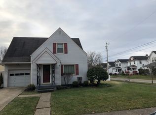 601 Jefferson Ave, Ellwood City, PA 16117
