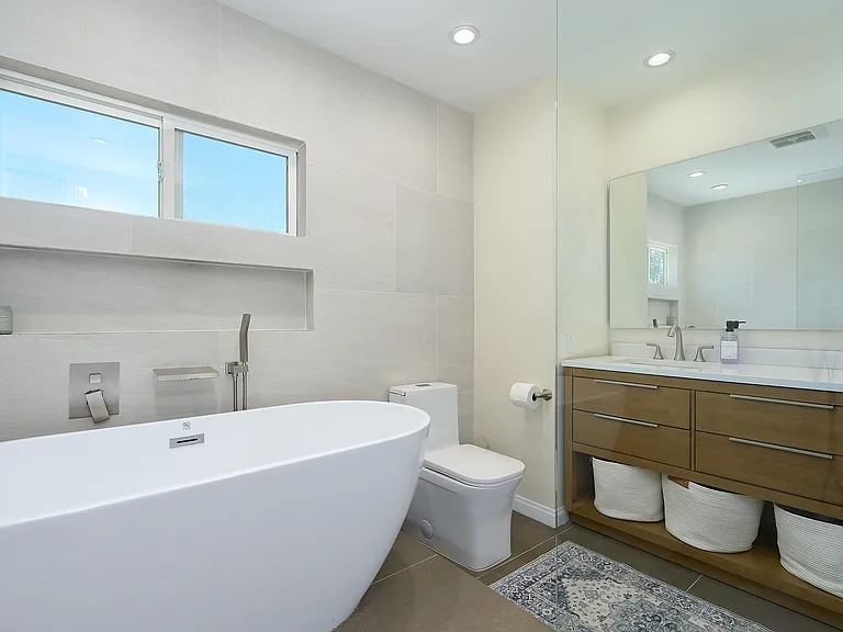 5557 Adelina Ct — Photo 36