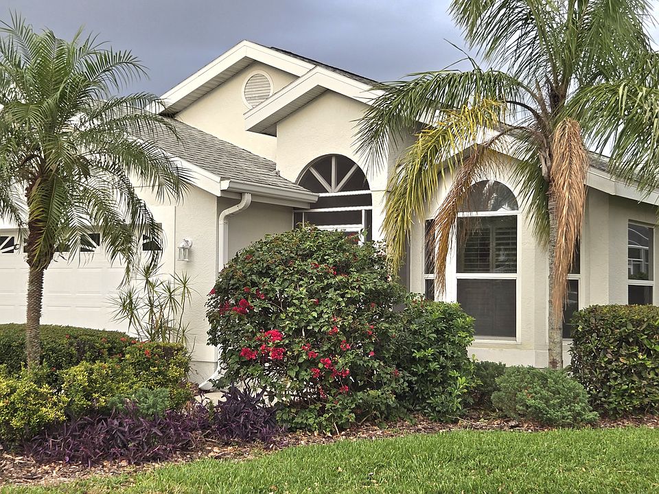 7492 Eleanor Cir, Sarasota, FL 34243 | Zillow