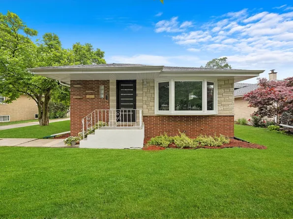 1502 Forest Rd, La Grange Park, IL 60526