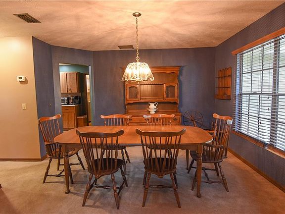 4th image of 345 Bush Hill Ct