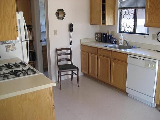 2nd image of 608 W Aspen Ave APT 1