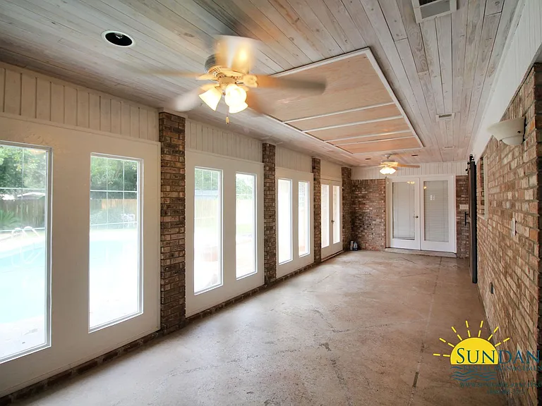 308 Echo Cir — Photo 2