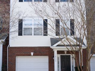 14136 Winford Ln, Charlotte, NC 28262