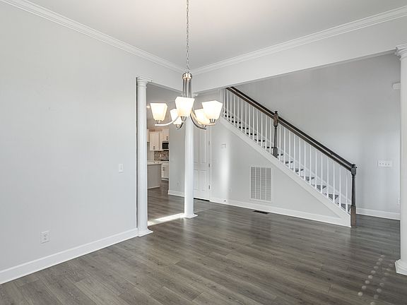 3rd image of 2380 Fairchild Cir