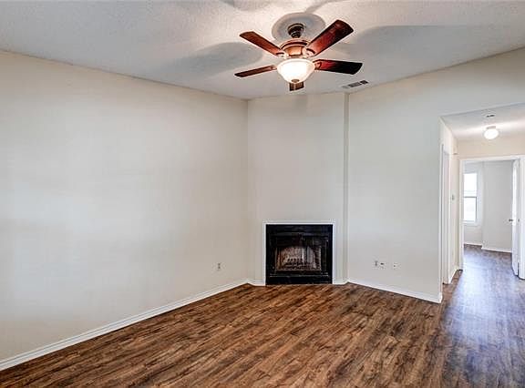 3rd image of 1409 Hyridge Cir