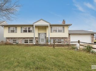 385 E Ann St, Somonauk, IL 60552