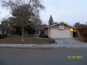 5264 W Griffith Way photo 1
