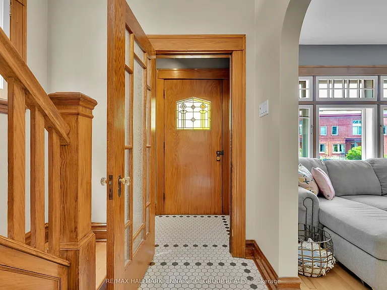 50 Willard St — Photo 5