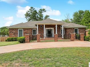 1511 Oxford Dr, Murray, KY 42071