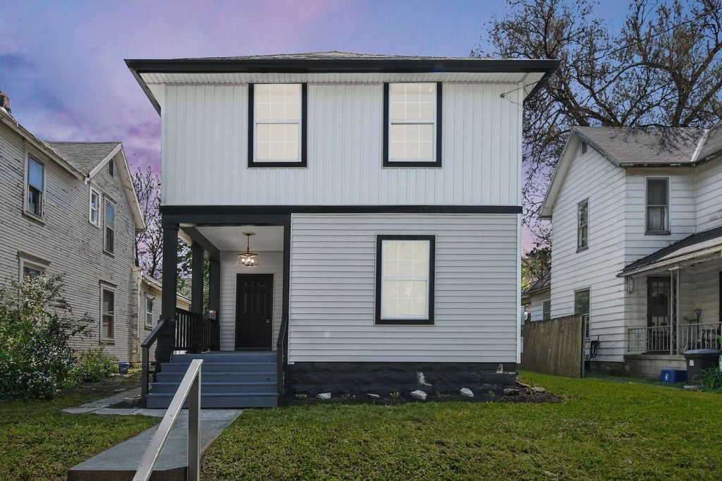 Real estate listing image