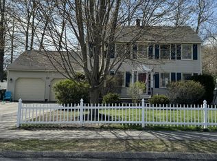 19 Hemlock Dr, Saco, ME 04072