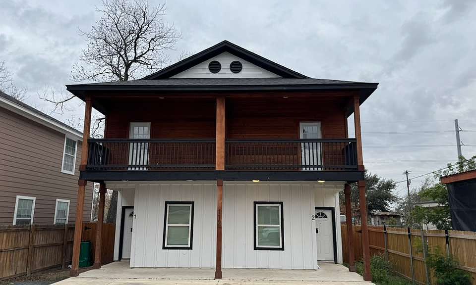 1st image of 112 Mississippi St #1