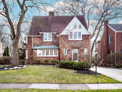 25455 Dundee Rd, Royal Oak, MI, 48067