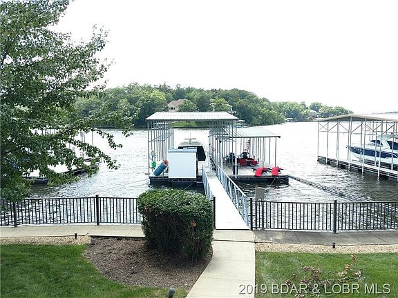 3rd image of 242 Muirfield Ct