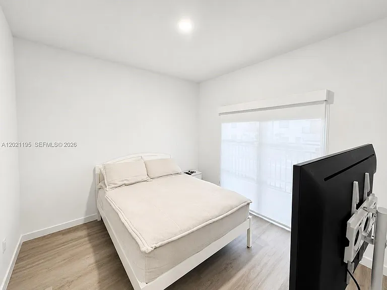 1312 NW 3rd St — Photo 30