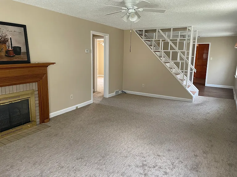 1103 Delverne Ave SW — Photo 11