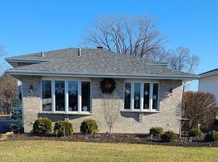 14233 Kilbourne Ave, Crestwood, IL 60418