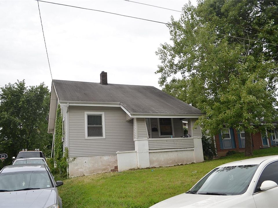 1st image of 2206 McLaran Ave
