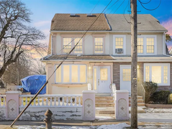 4564 170th Street, Flushing, NY 11358