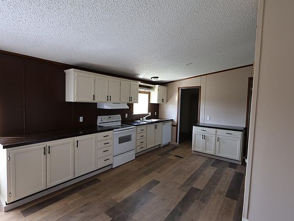 2nd image of 200 Reames Rd