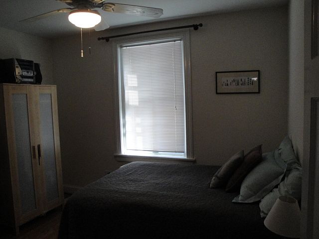 2nd image of 4008 Grove Ave